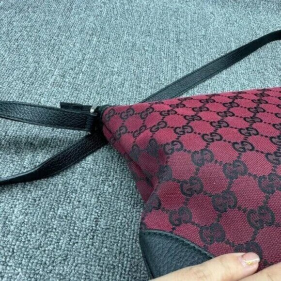 Gucci GG Canvas Messenger Bag 288-061224 - Picture 4 of 11